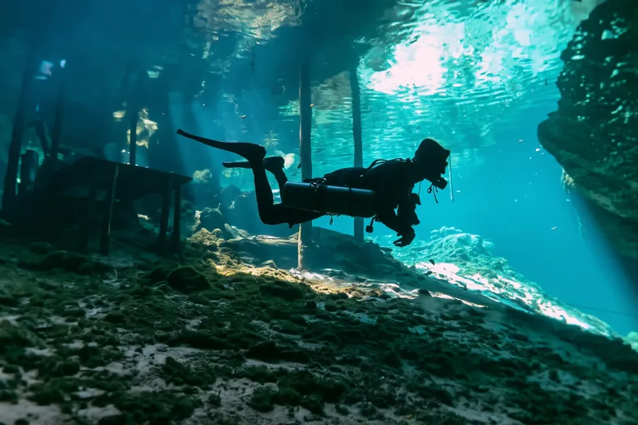 Under the platform · Casa Cenote